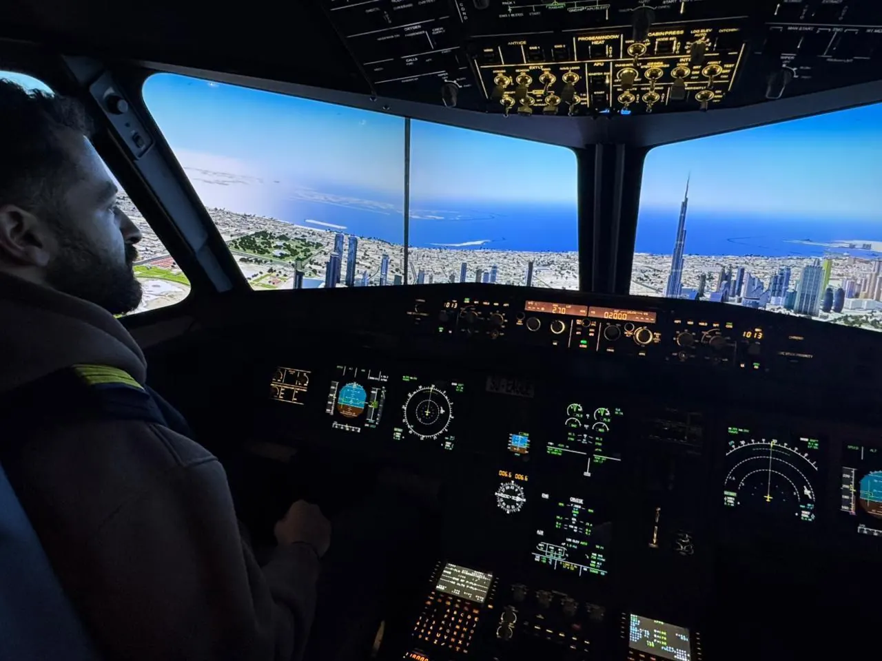 Adult discovery flight simulator program
